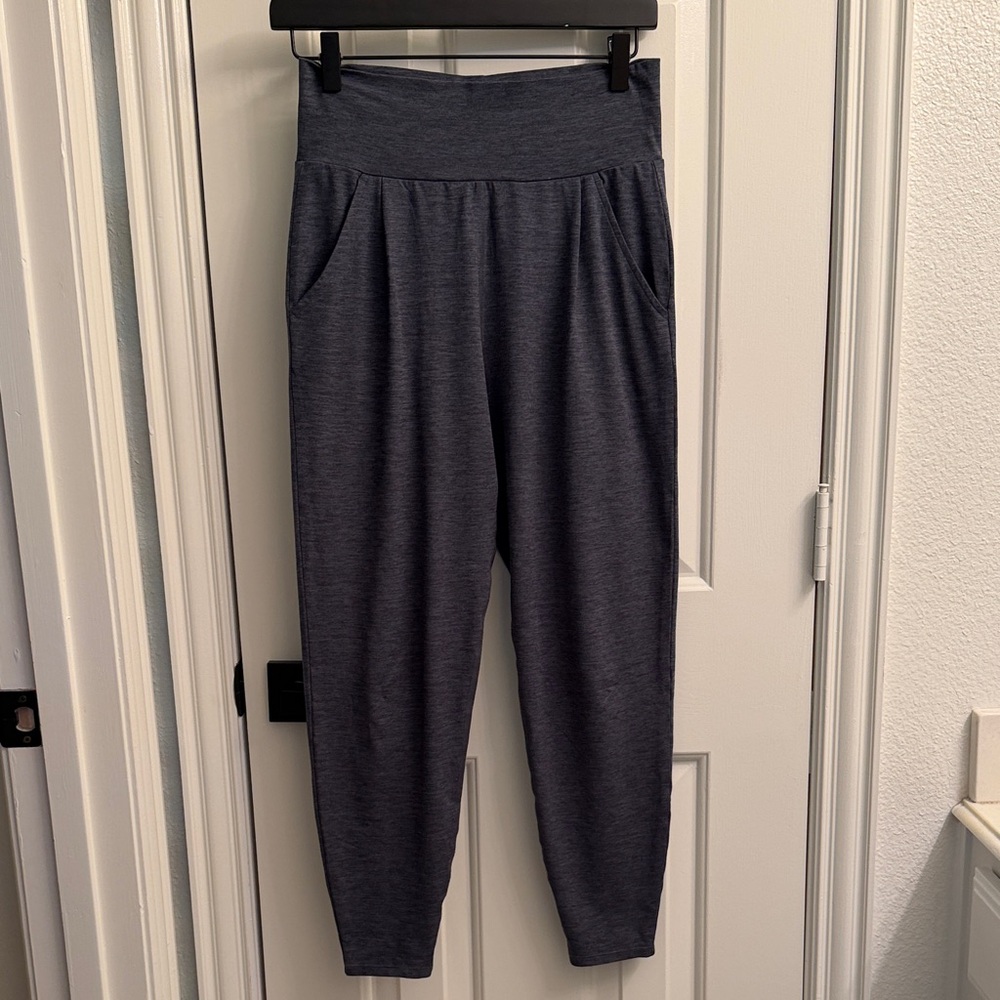 Vuori Heathered Blue Joggers